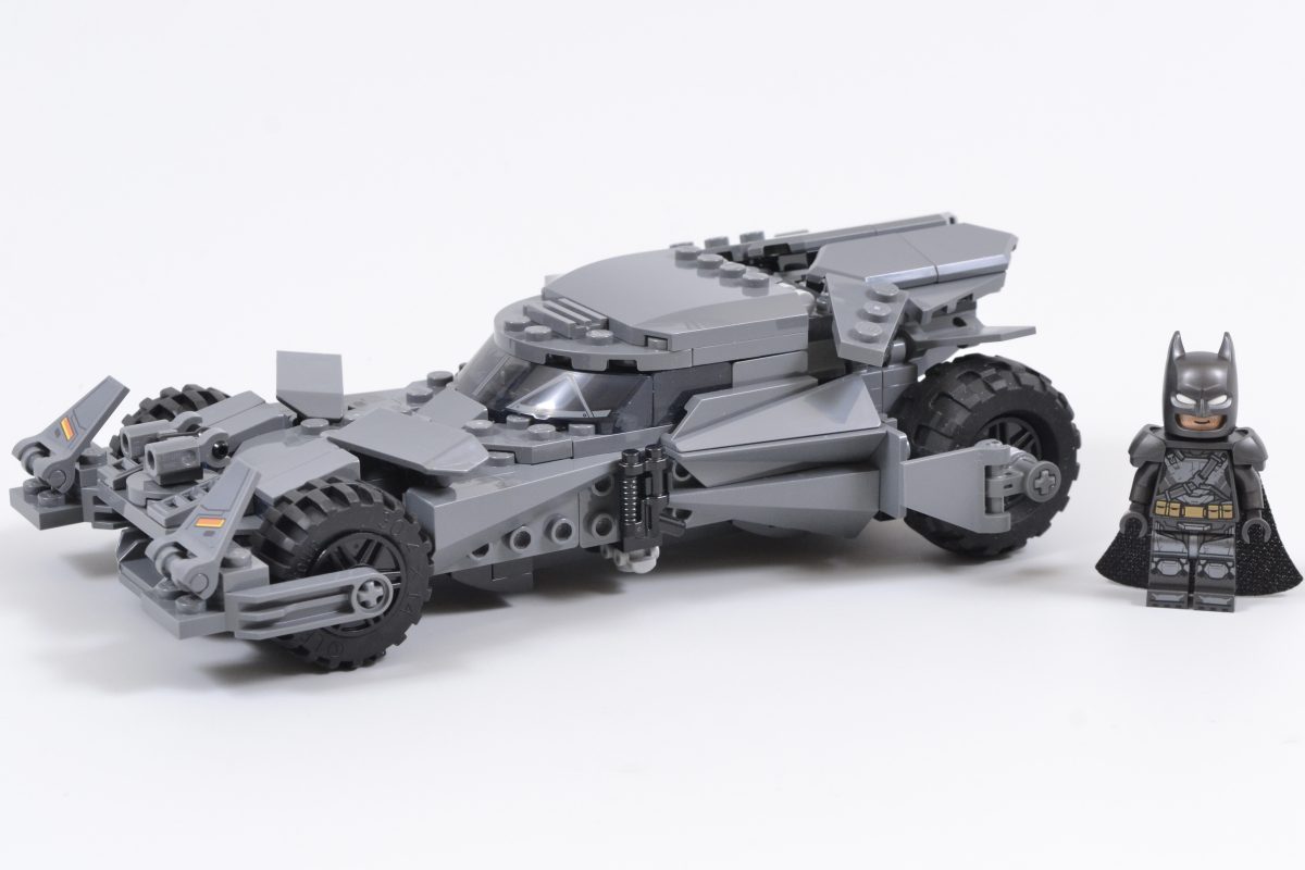 LEGO DC 76331 Batman V Superman Batmobile 2 1200x800