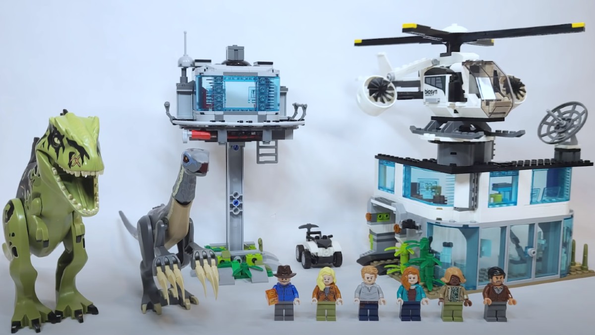 First look at LEGO Jurassic World Dominion 76949 Giganotosaurus & Therizinosaurus Attack