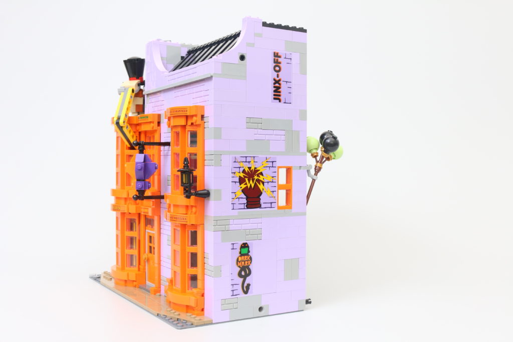LEGO Harry Potter 75978 Diagon Alley review 38