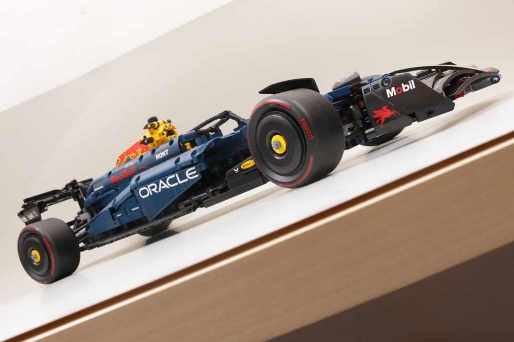 LEGO Technic 42206 Oracle Red Bull Racing RB20 F1 Car review 75 1024x683