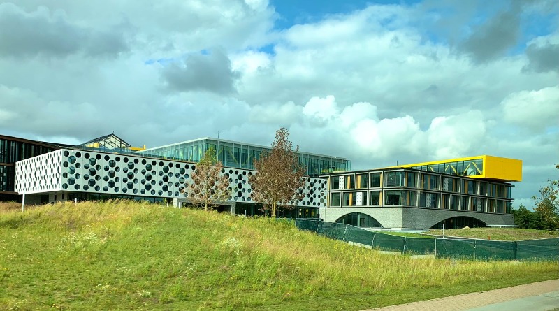 LEGO designer shares sneak peek of new LEGO HQ