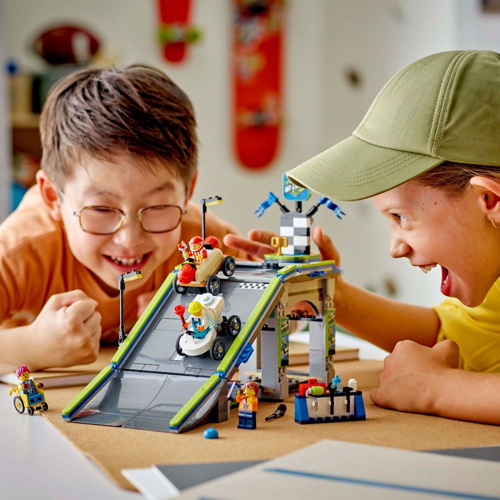 LEGO City 60460 No Limits Race Car Ramp 7