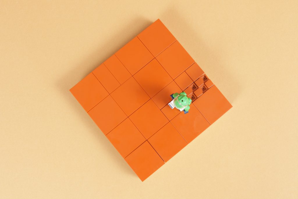 How to LEGO – Building space terrain part I step by step 20 1024x683