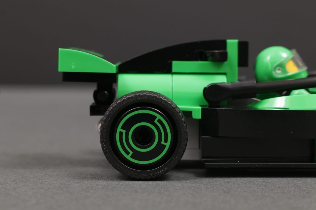 LEGO City 60474 F1 Grid with VCARB Sauber Race Cars review 33 1024x683