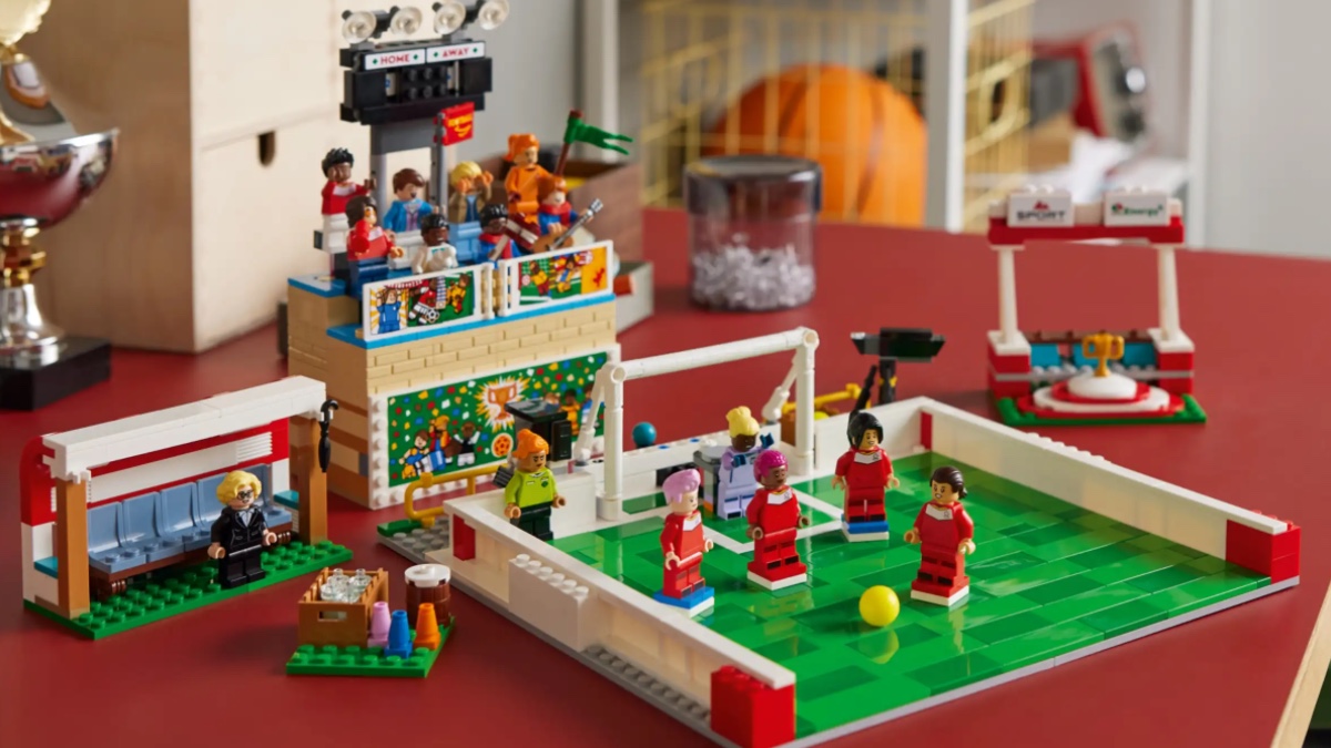 There's only one team in the world of LEGO Football, apparently