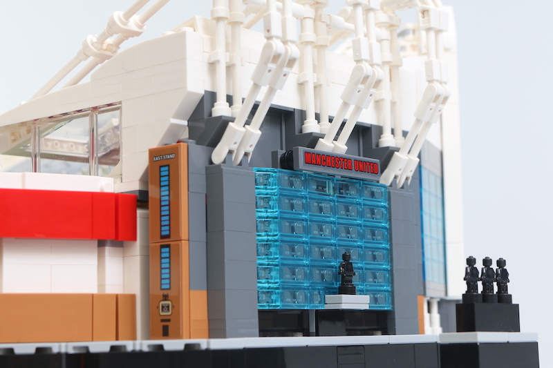 LEGO Creator Expert 10272 Old Trafford Manchester United review 18 1