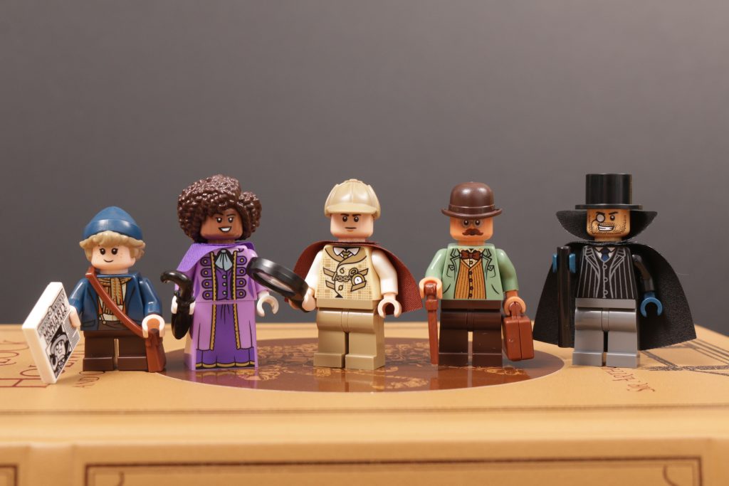 LEGO Icons 10351 Sherlock Holmes Book Nook review 37 1024x683