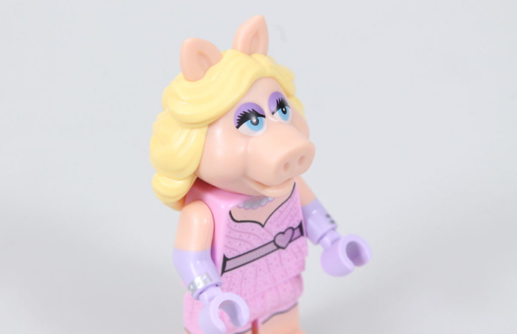 LEGO Collectible Minifigures 71033 The Muppets Miss Piggy 7 1024x662