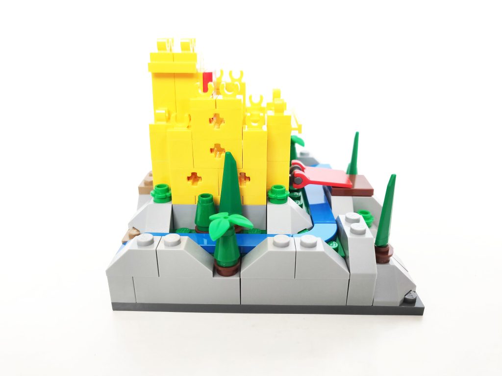 LEGO 6426244 90th Anniversary Mini Castle The Brick Fan 7 1024x768