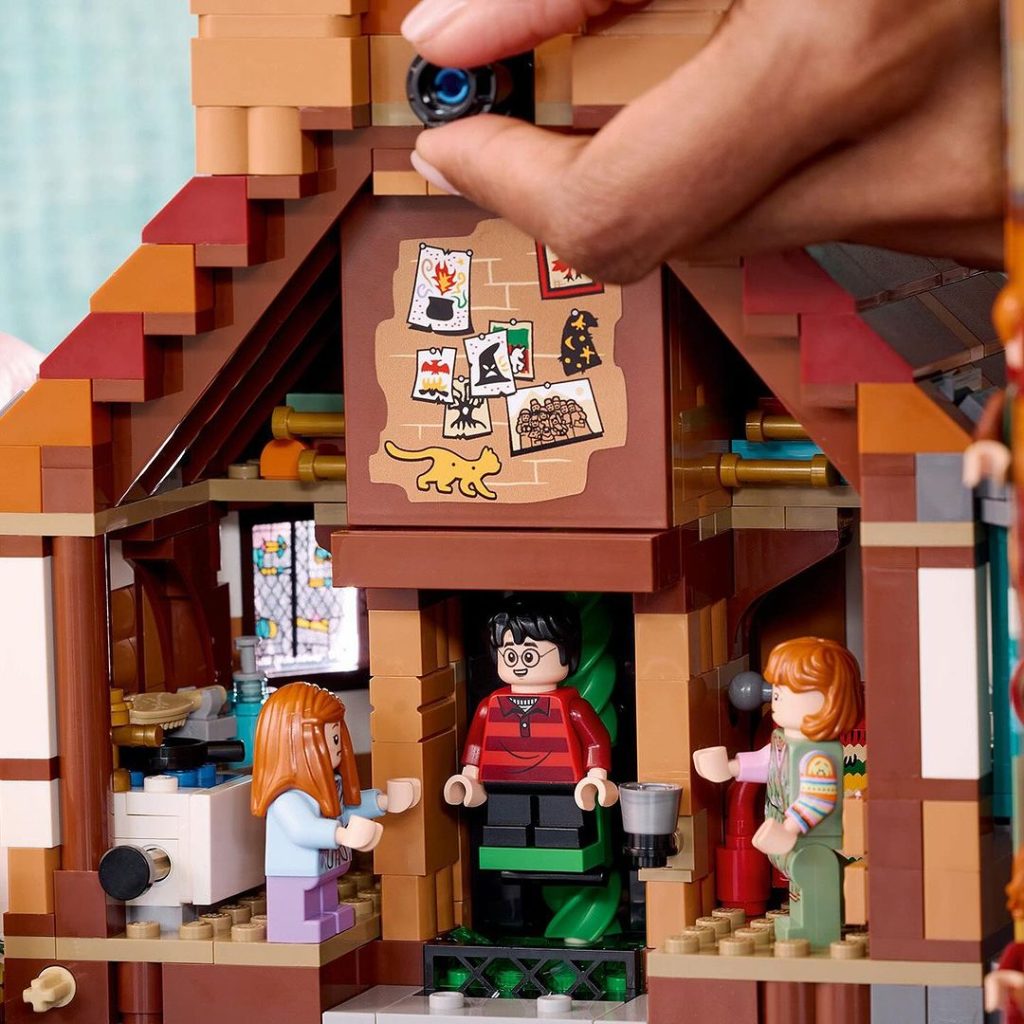 Lucky Bricks LEGO Harry Potter 76437 The Burrow Collectors Edition 12 1024x1024