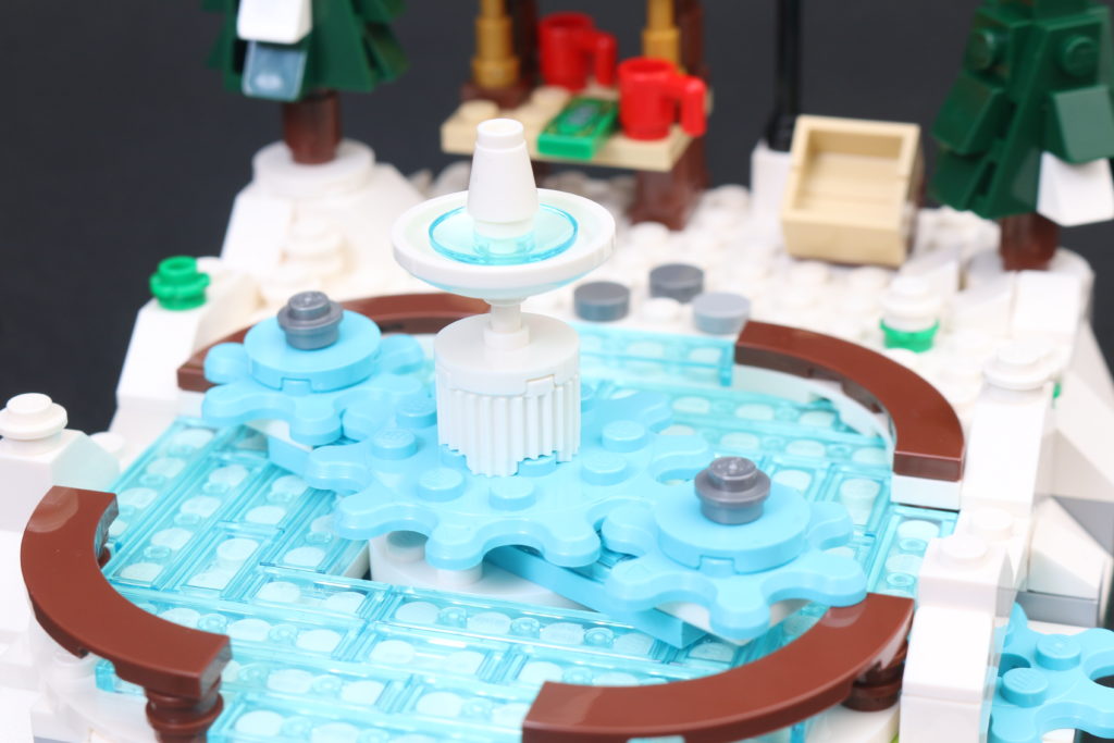 LEGO 40416 Ice Skating Rink gift with purchase review 9