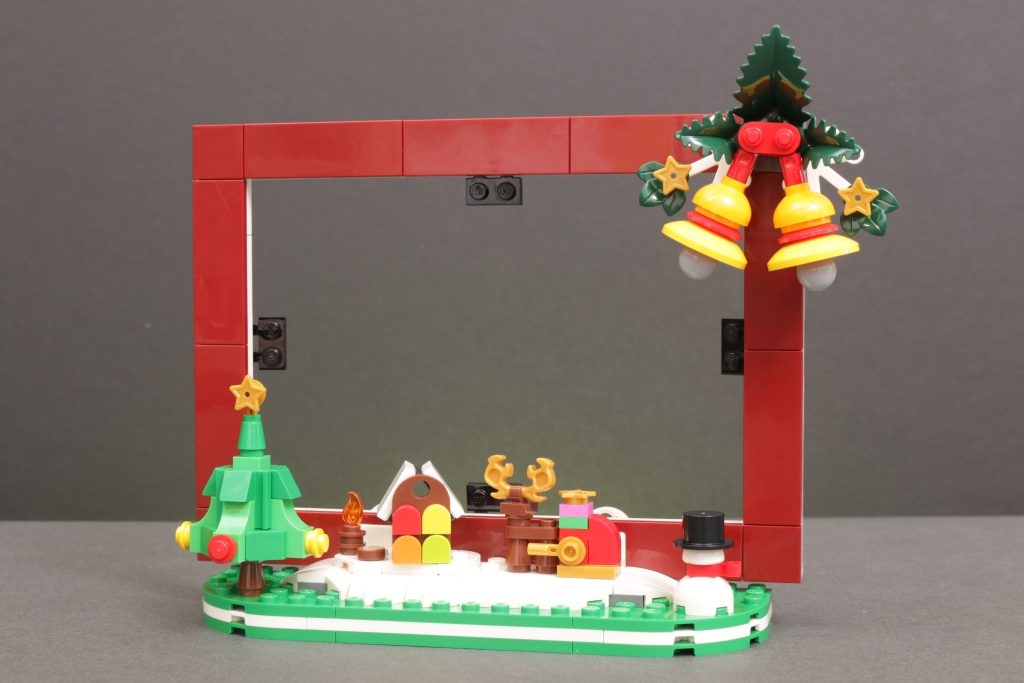 LEGO 40702 Christmas Picture Frame gift with purchase review 6 1024x683