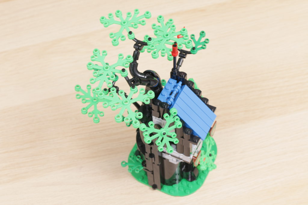 LEGO Castle 40567 Forest Hideout gift with purchase review 24 1024x683