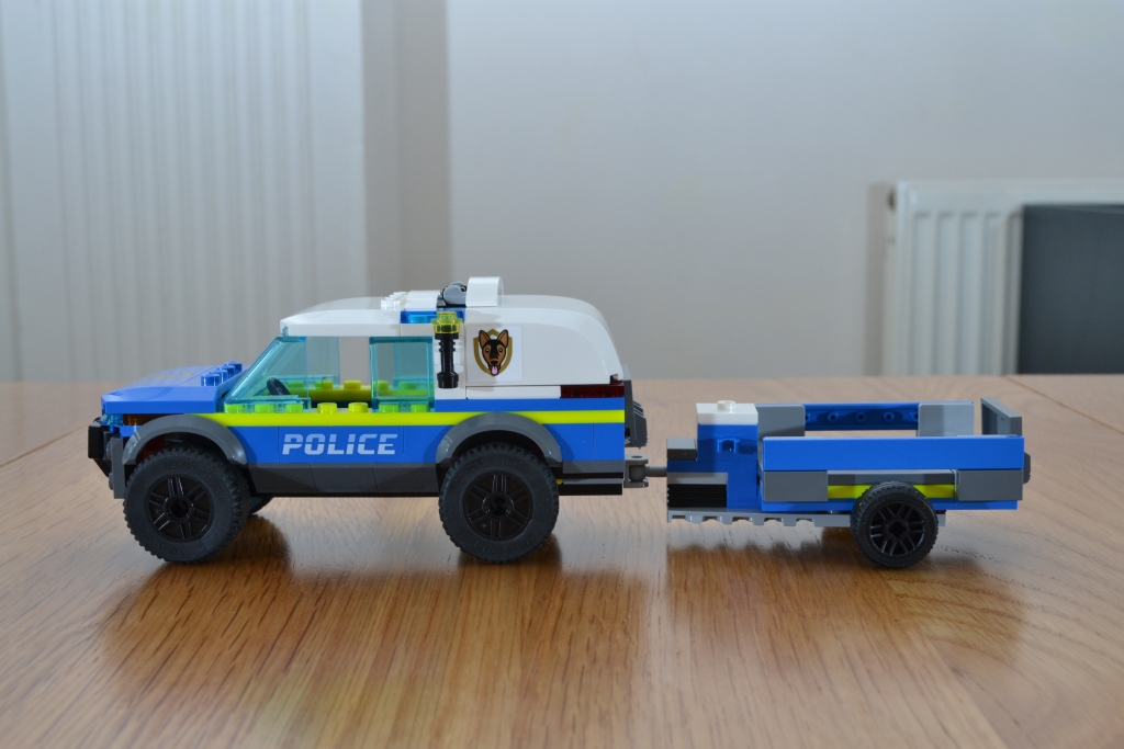 LEGO City 60369 Mobile Police Dog Training 4 1024x683