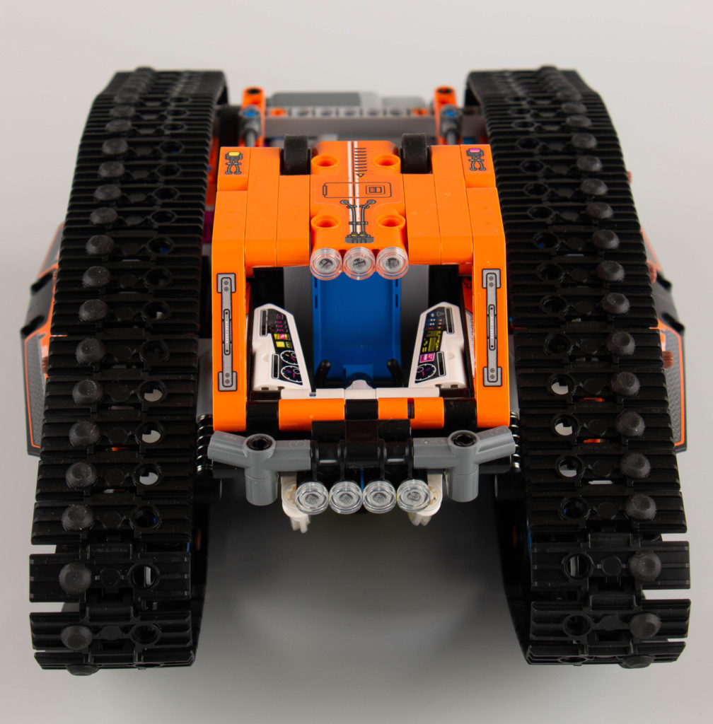 LEGO Technic 42140 App Controlled Transformation Vehicle review 8