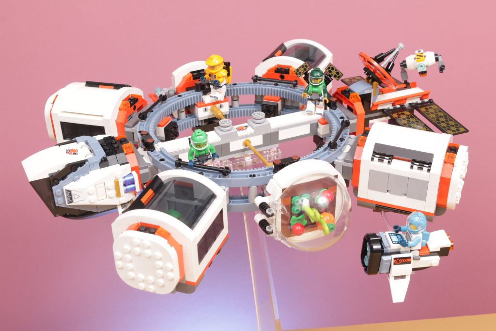 LEGO City 60433 Modular Space Station review 18 1024x683