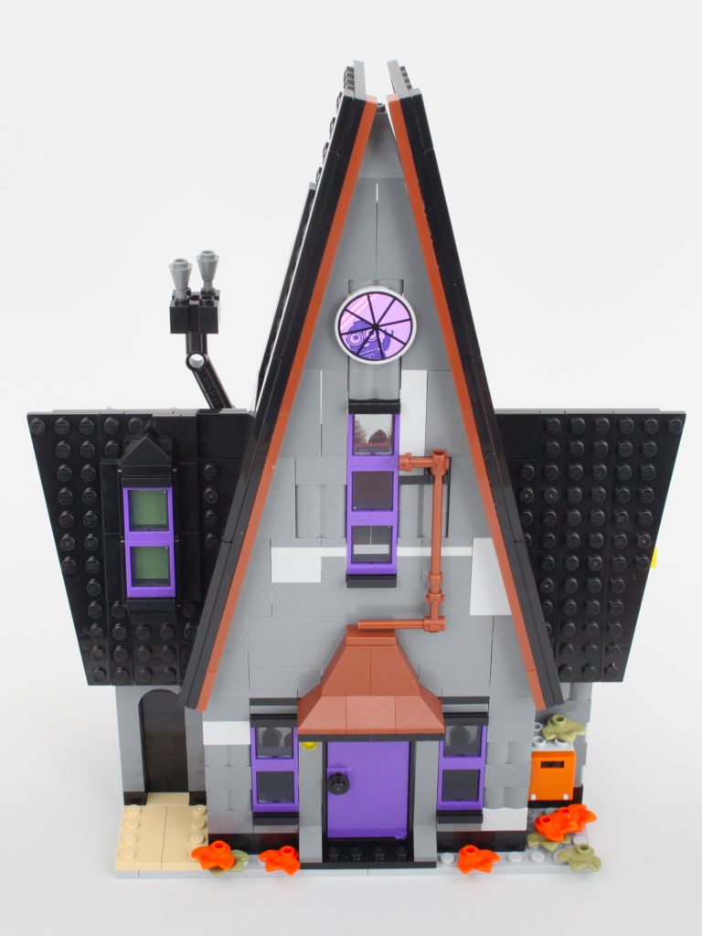 lego despicable me 4 75583 Minions And Grus Family Mansion review 9 768x1024