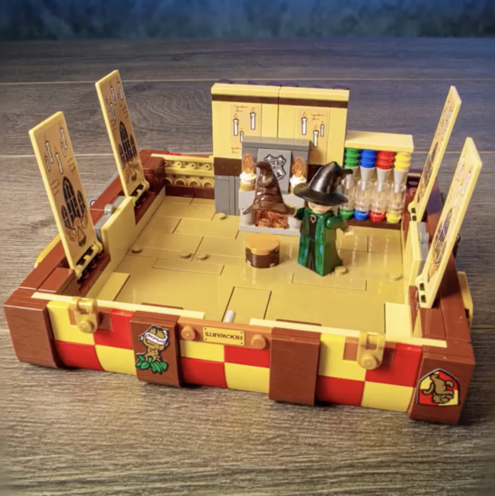 LEGO Harry Potter 76399 Hogwarts Magical Trunk Facebook 2