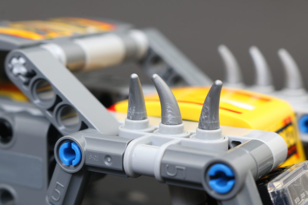 LEGO Technic 42119 Monster Jam Max D review 11