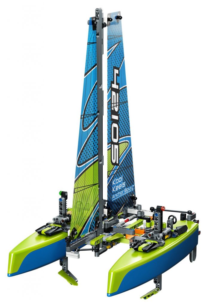 LEGO Technic 42105 Catamaran 3 695x1024