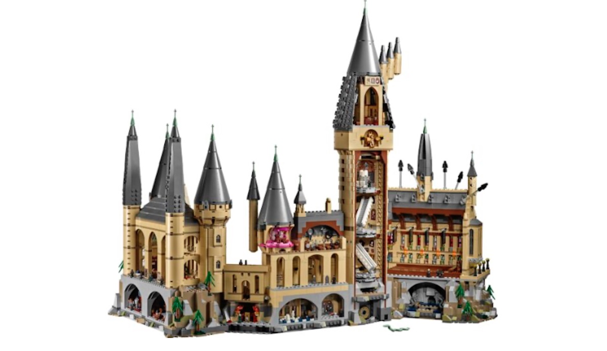 Grab 71043 Hogwarts Castle with a big discount at John Lewis now