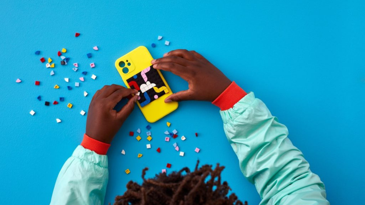 Build a LEGO infinity cube with a TikTok tutorial from the very best