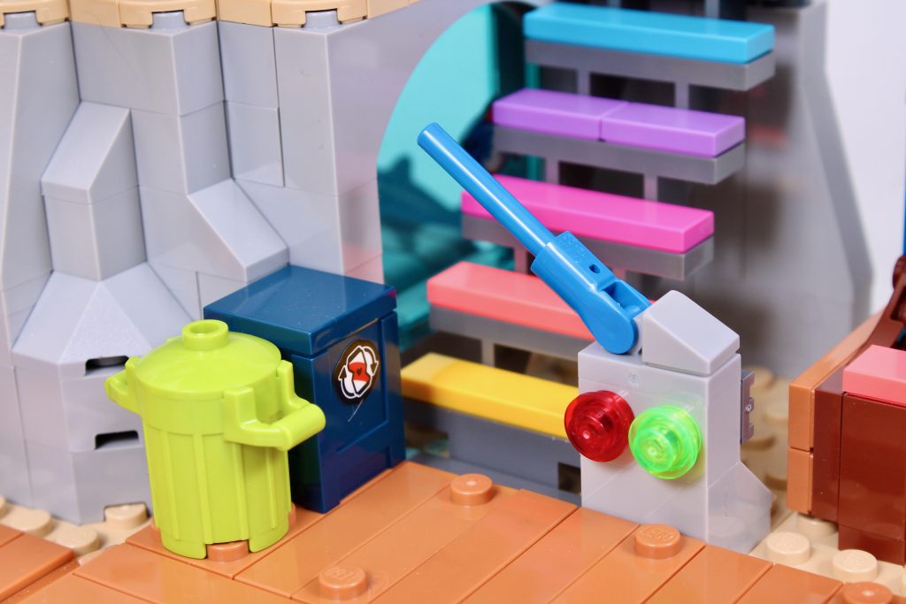 LEGO Friends 41737 Beach Amusement Park review 6 1024x683