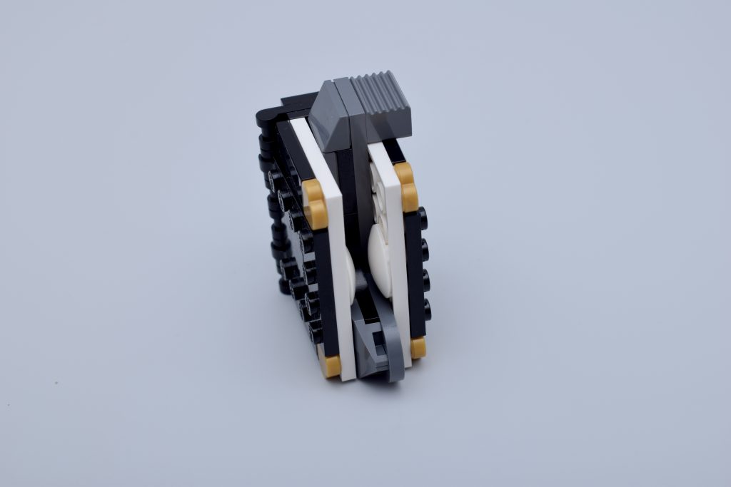 LEGO Harry Potter 76421 Dobby the House Elf Review 19 1024x683