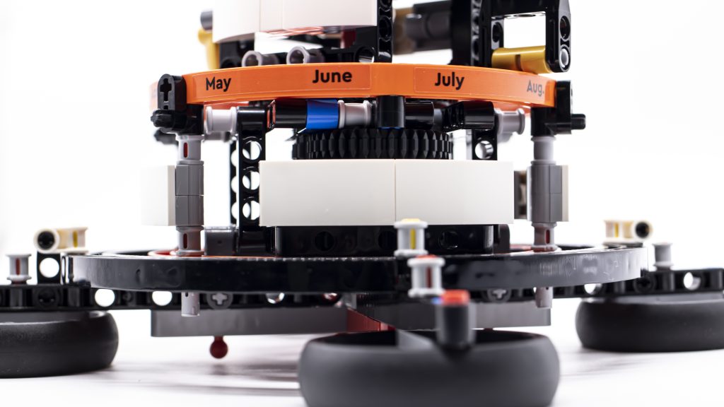 LEGO Technic 42179 Planet Earth and Moon in Orbit 22 1024x576