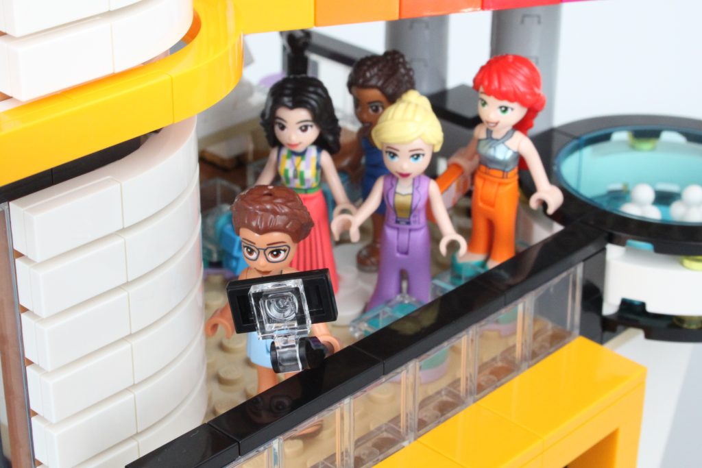 lego friends 42639 andreas modern mansion review 102 1024x683