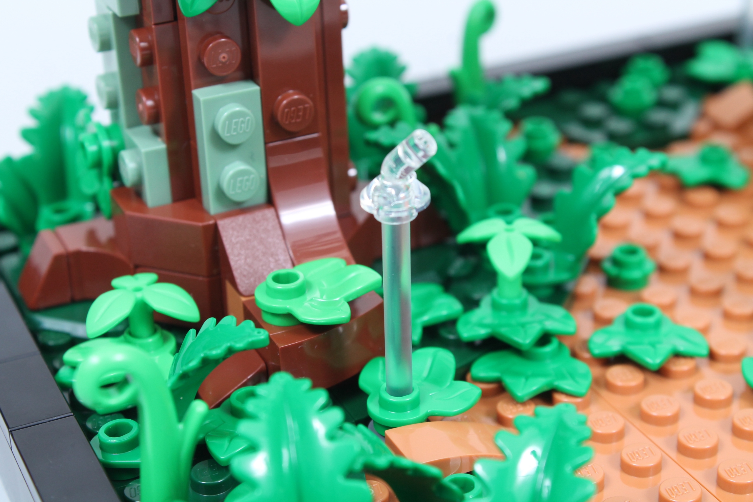 LEGO Star Wars 75353 Endor Speeder Chase Diorama review 20 scaled