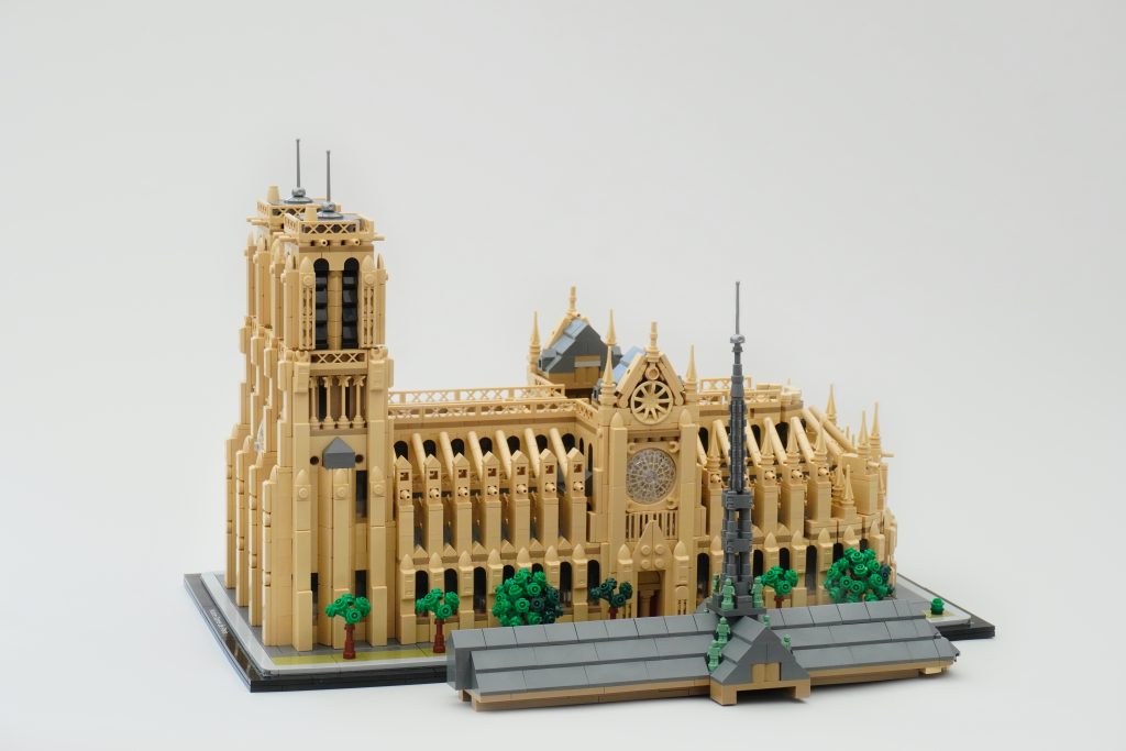 LEGO Architecture 21061 Notre Dame de Paris review 25 1024x683