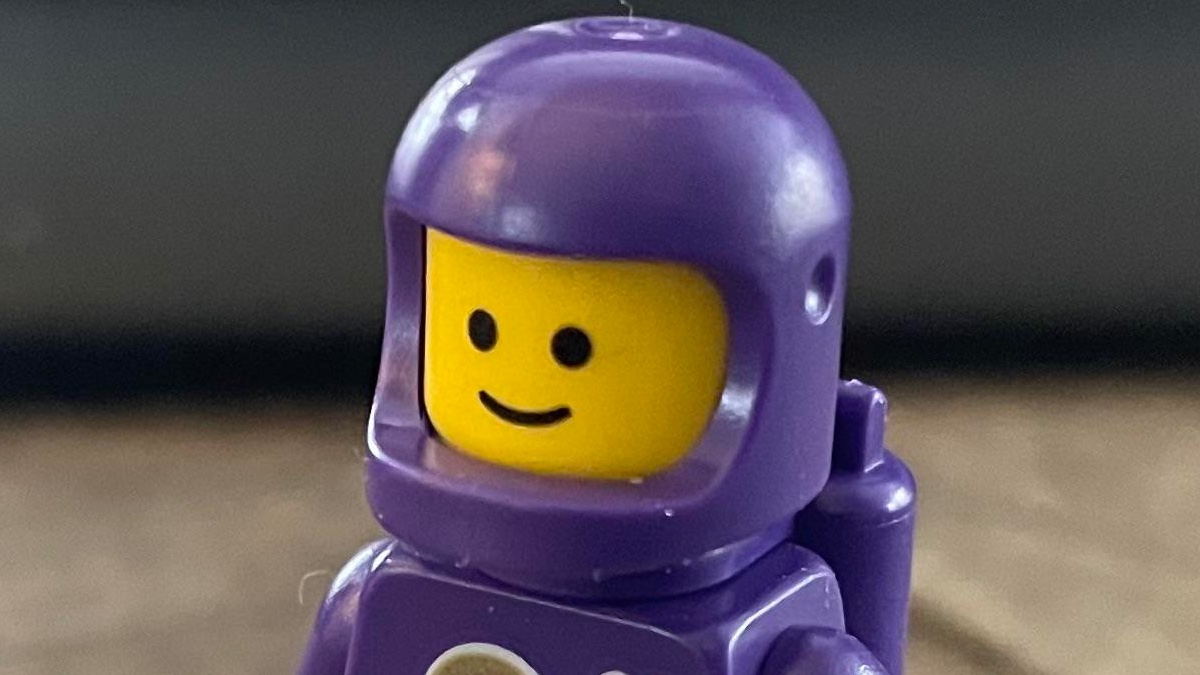 Getting a full purple LEGO Classic Space astronaut just got easier