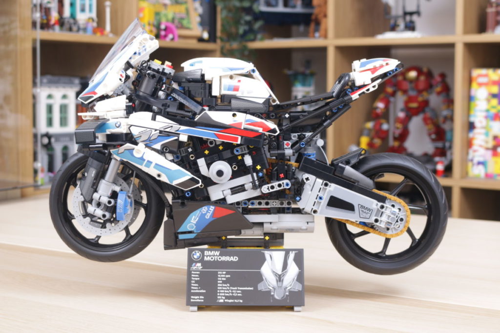 LEGO Technic 42130 BMW M 1000 RR review 1 1024x683