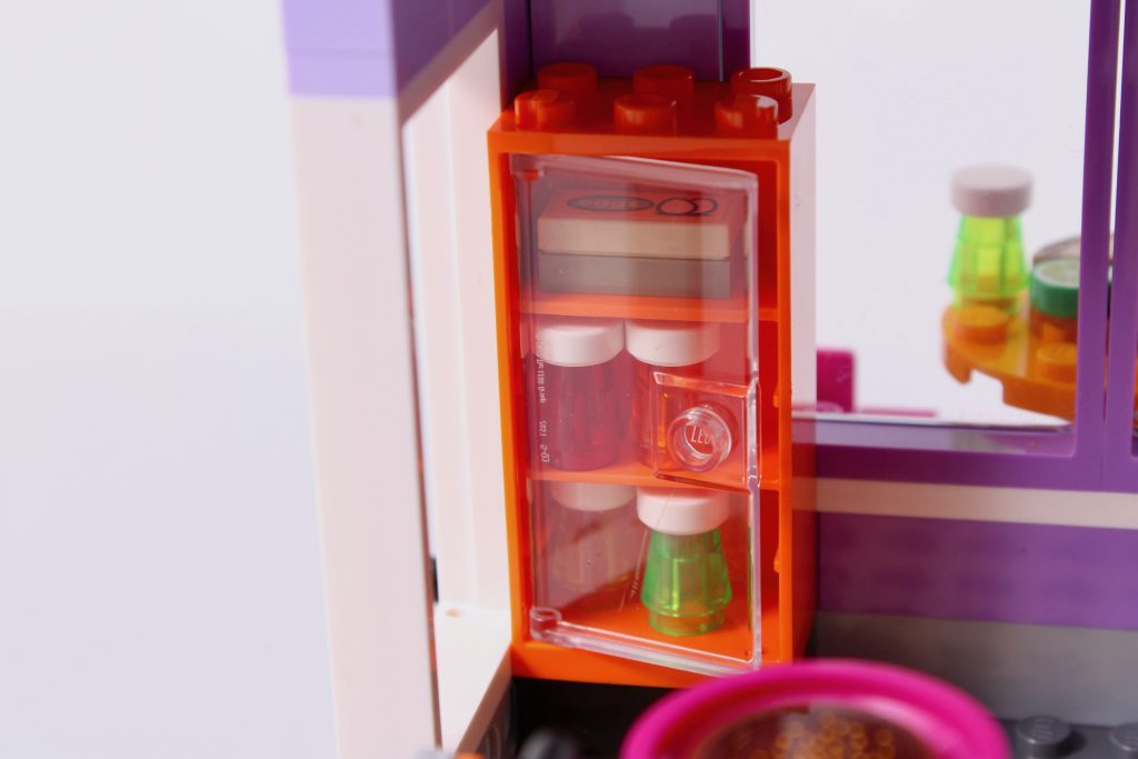 LEGO Friends 41747 Heartlake City Community Kitchen review 13 1024x683