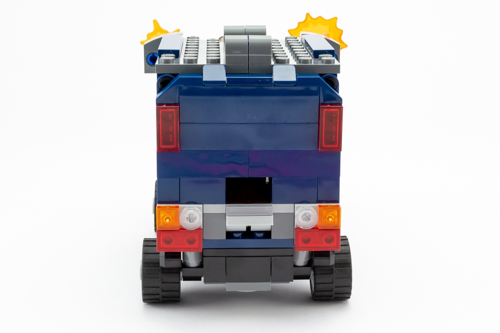 LEGO Review Avengers Truck Take down 14