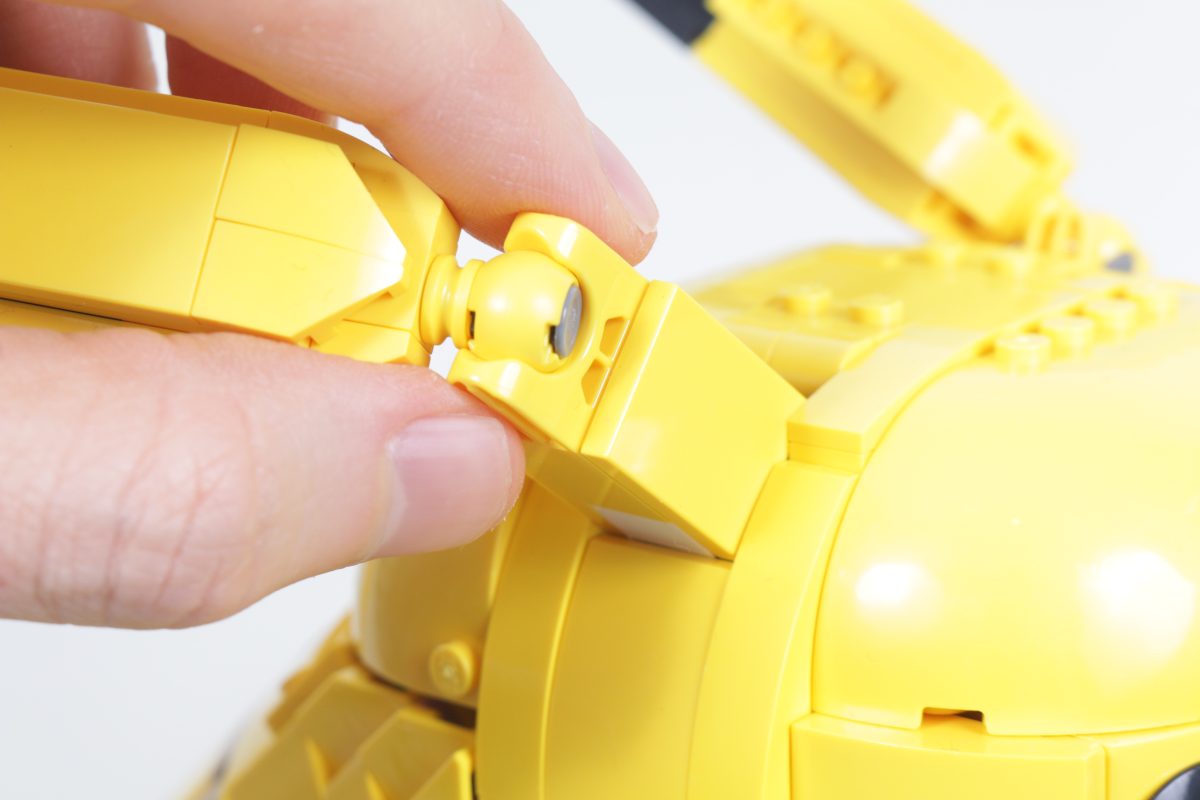LEGO Pokemon 72152 Pikachu and Poke Ball review 14 1200x800